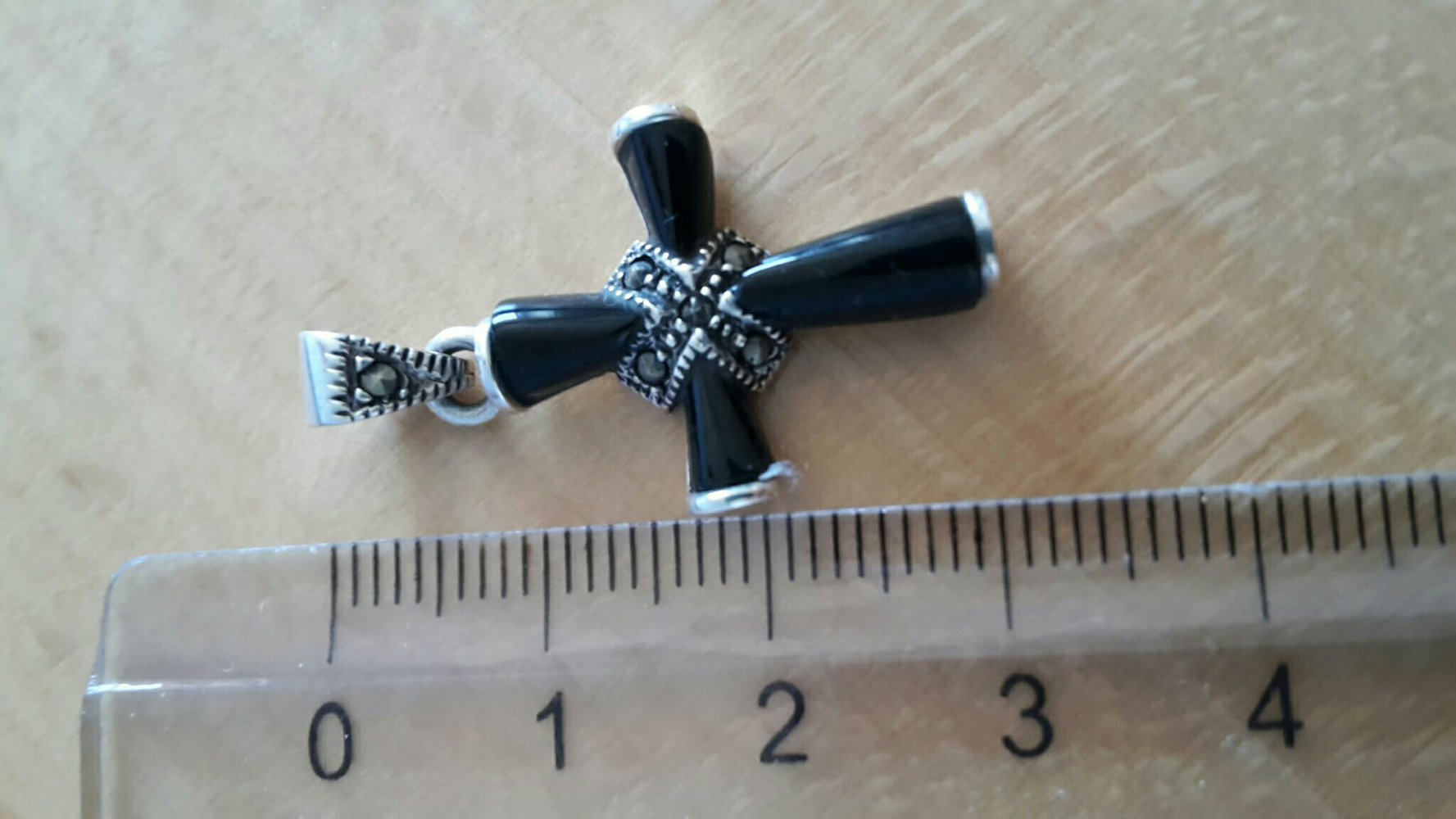 Wunderschönes keltisches Kreuz
