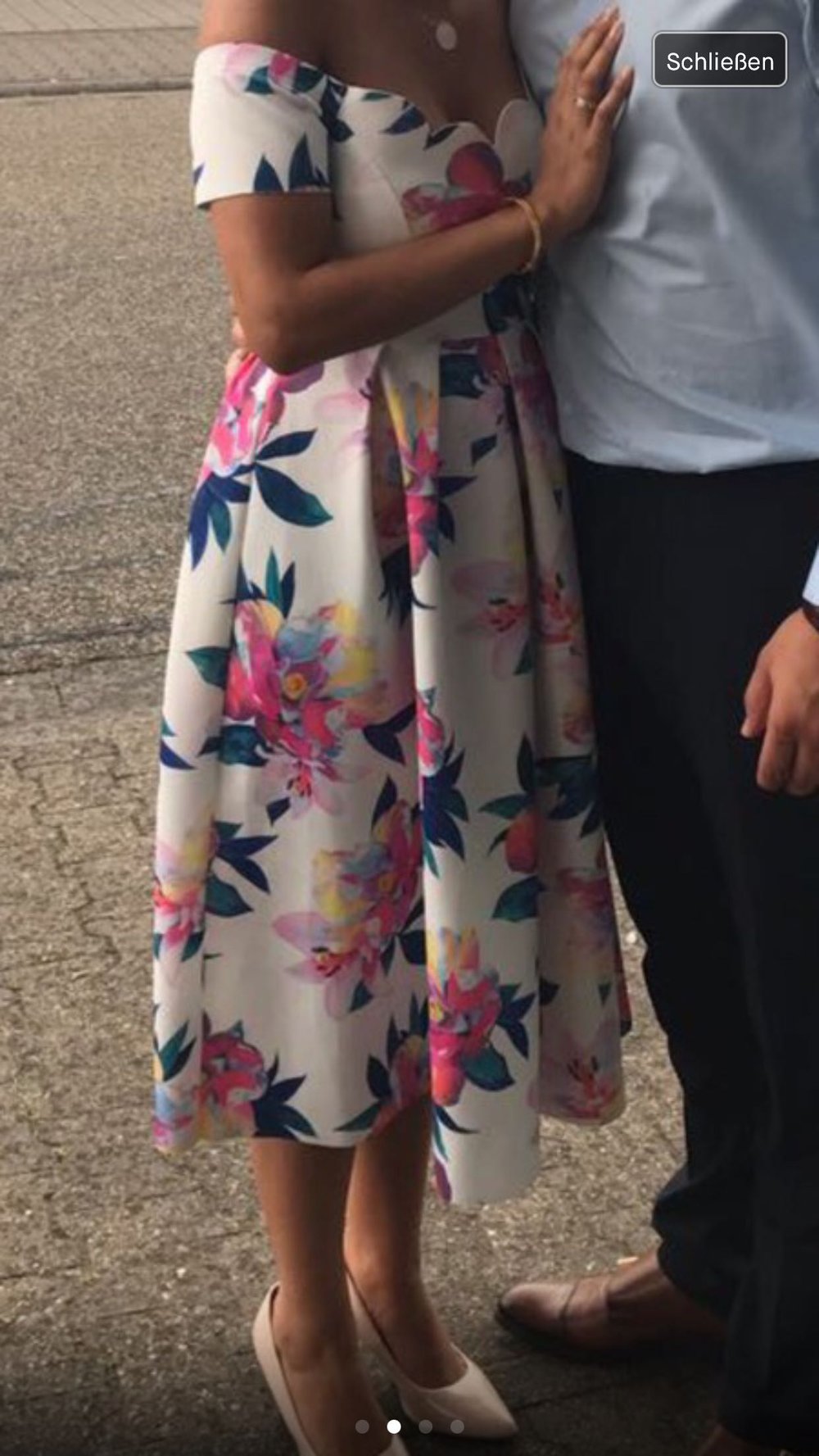 Schulterfreies misikleid