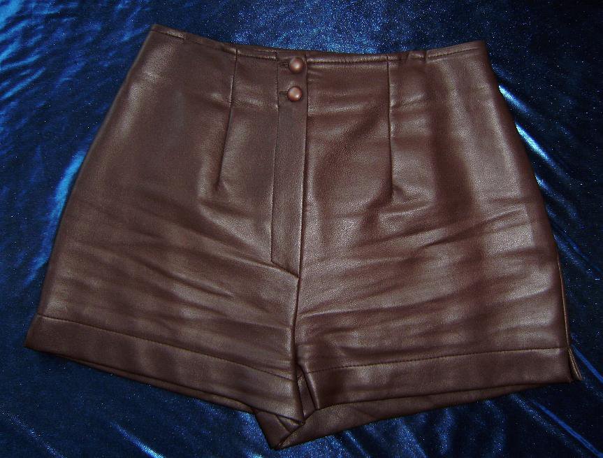 Short, Hot-Pants High Waist in Lederoptik braun Gr. 38
