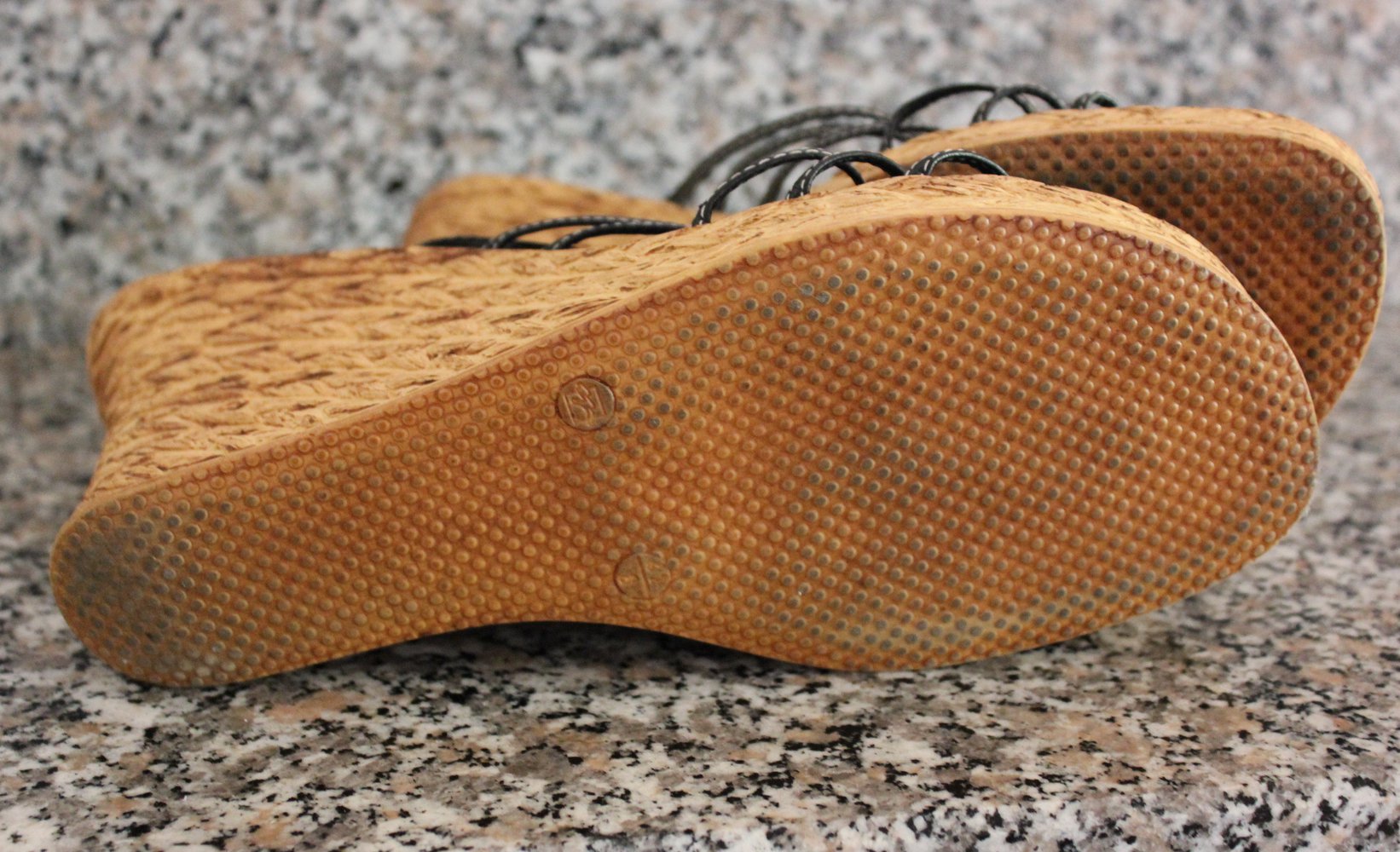 Keil-Sandalette