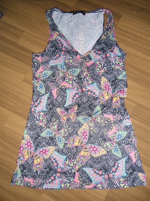 Buntes Top mit Schmetterlingprint