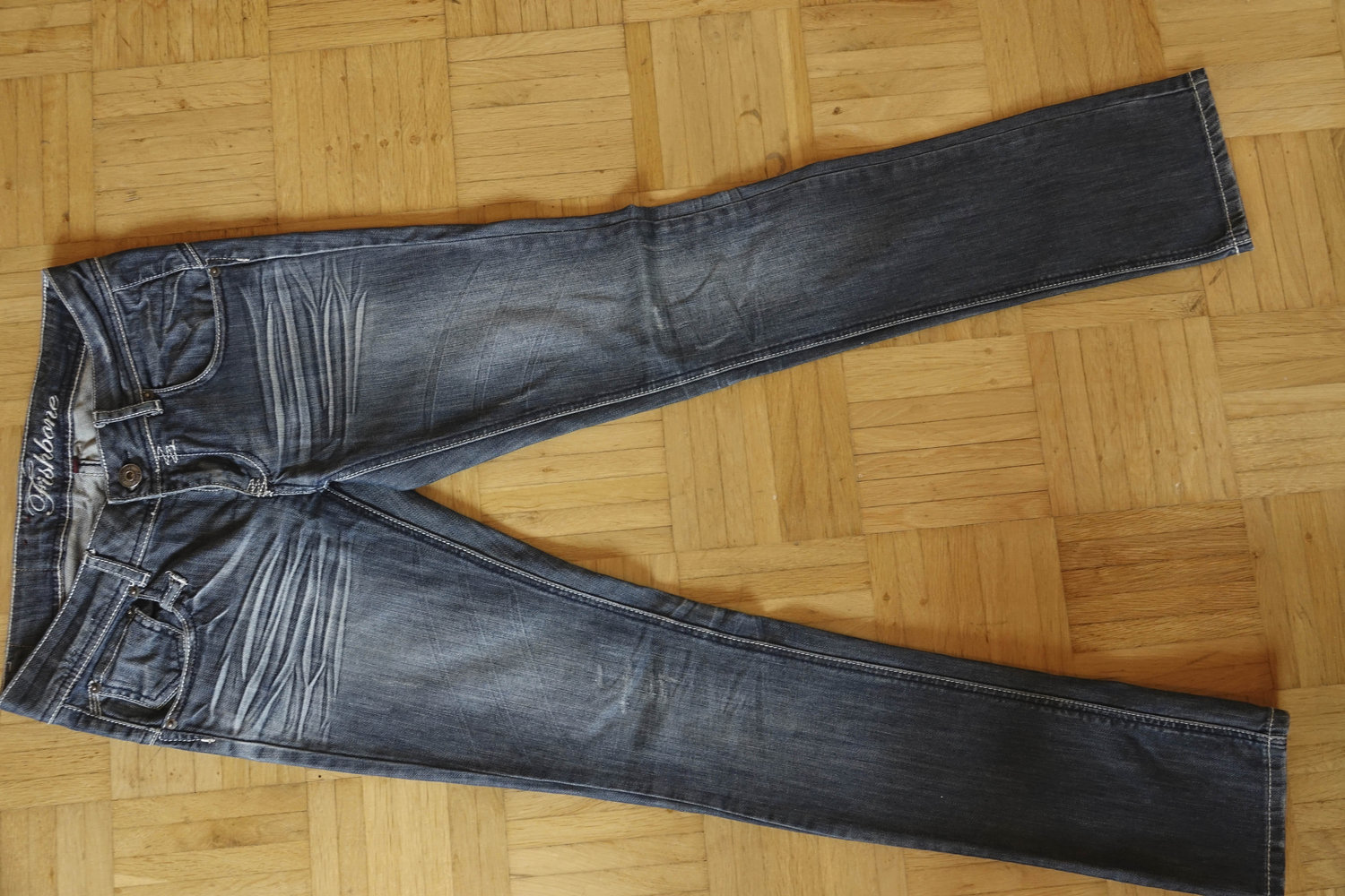 Schöne Fishbone Jeans