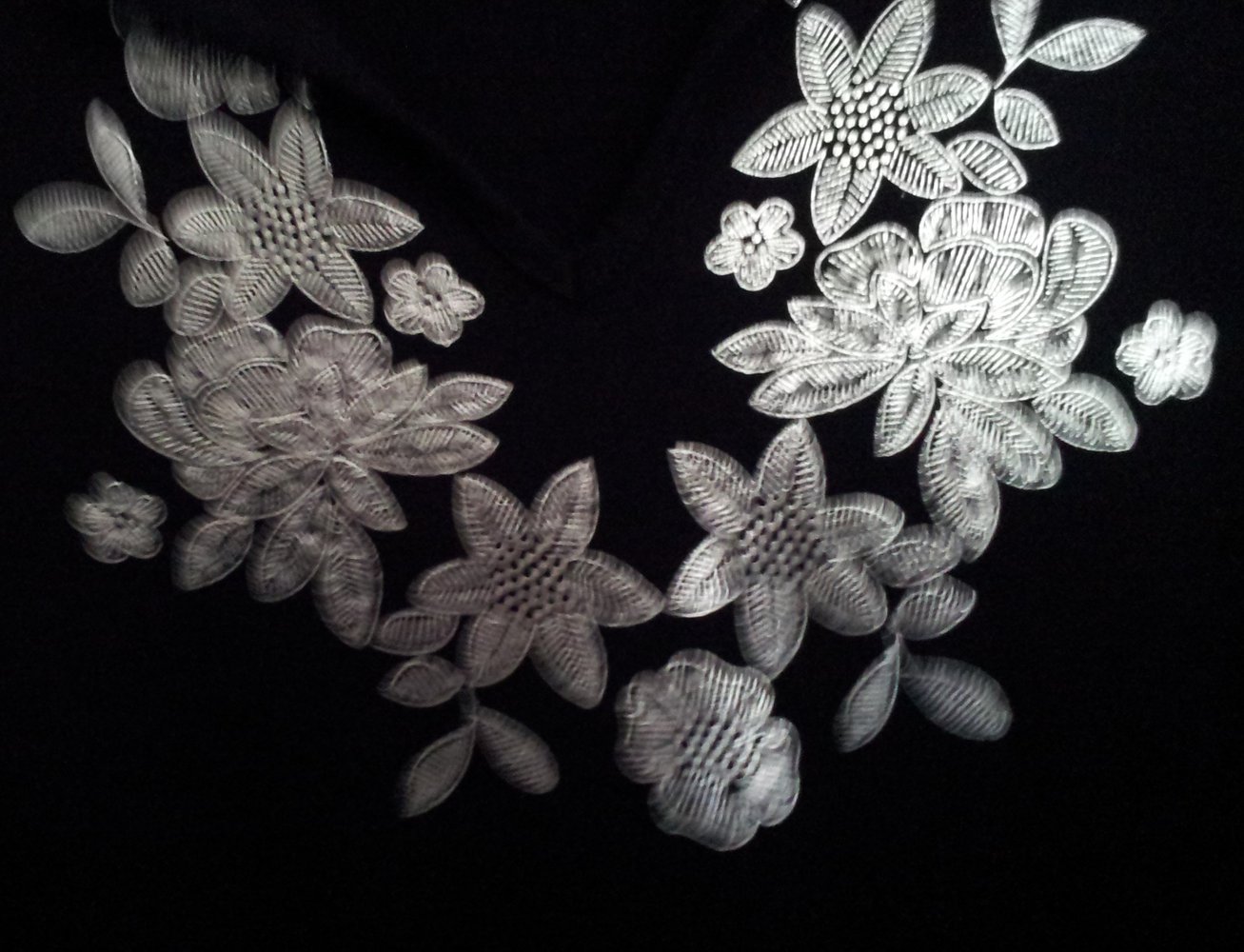 Wunderschöne Tunika Shirt mit silberner Applikation passt Gr. 36