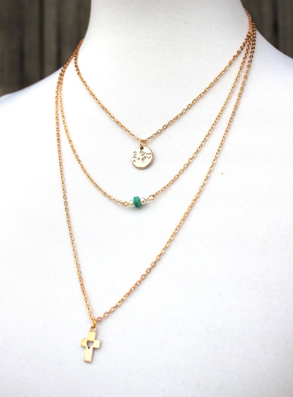 mehrreihige filigrane Kette in gold (Liebe, Perlen, Kreuz)