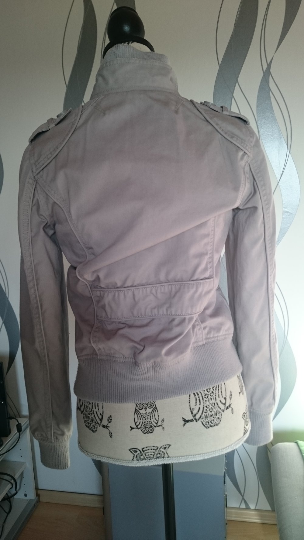 hellgraue Bomberjacke / Übergangsjacke / Fliegerjacke