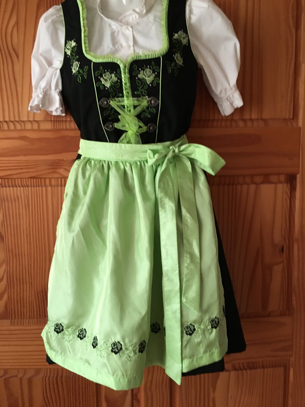 fesches Dirndl von Fuchs Gr 30, Oktoberfest, Kleid