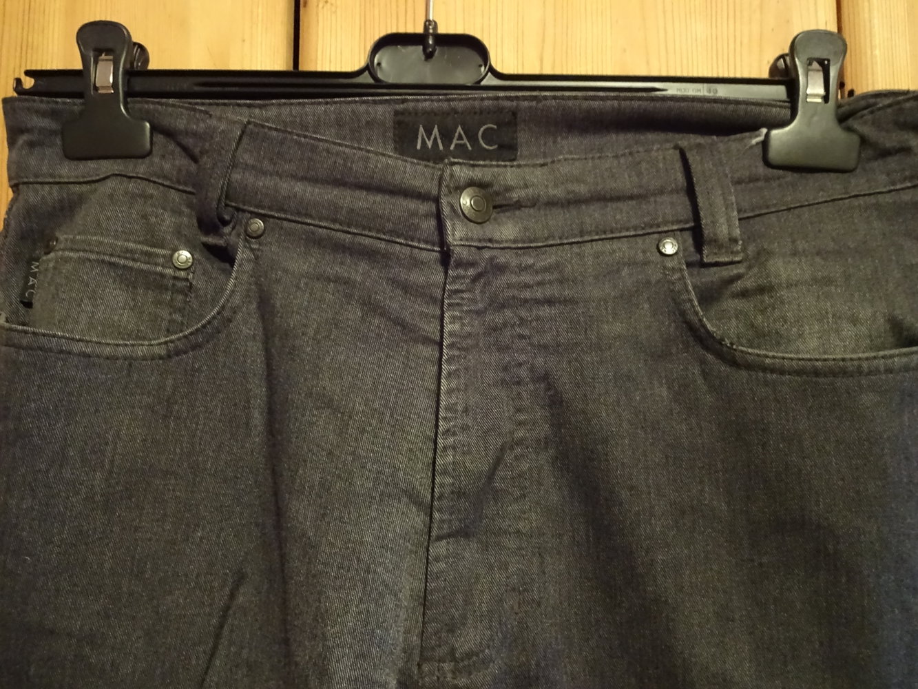 dunkelgraue MAC-Jeans