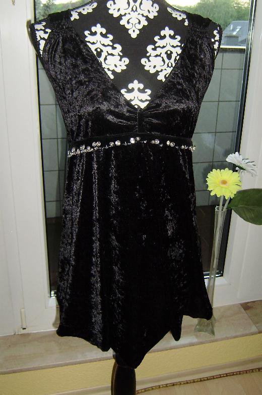 Langes schwarzes Top von style, Paillettenbesatz Pannesamt Gr. ca. 40