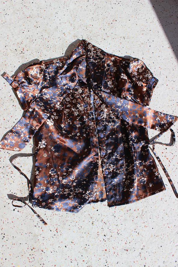 SINÉQUANONE Satin Schluppen-Bluse, franz. Gr. 38, braun blau weiß