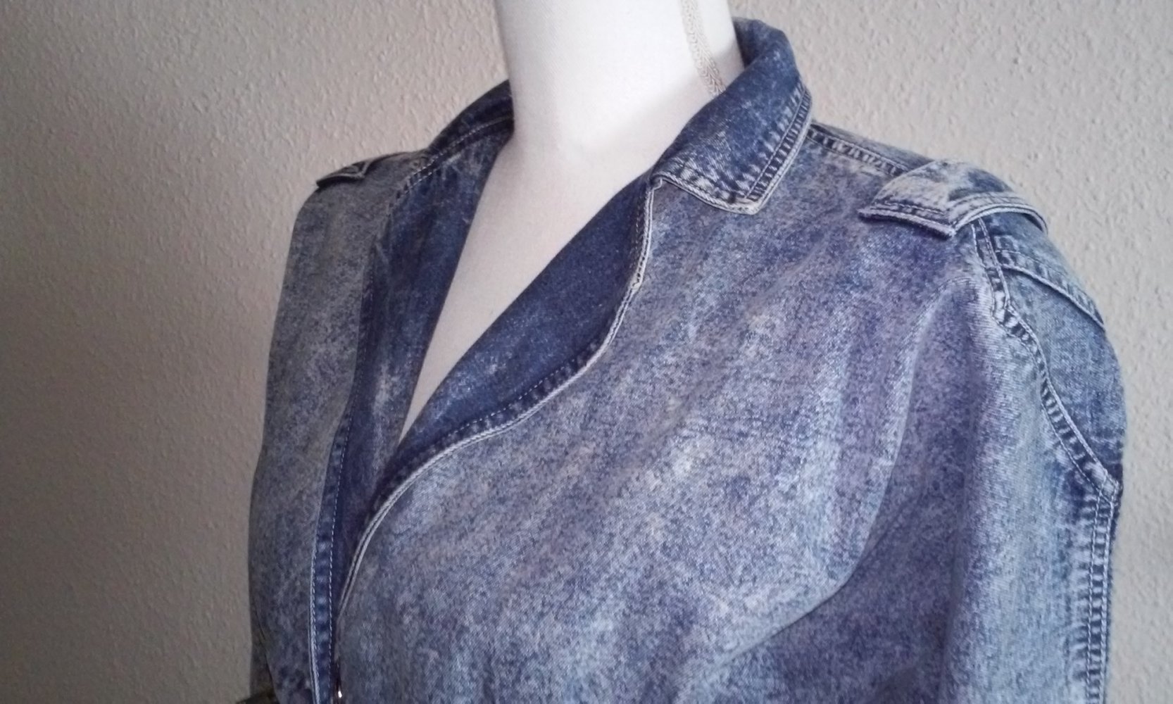 Jeanskleid Jeanskostüm Jeansjacke Jeansrock Minirock vintage