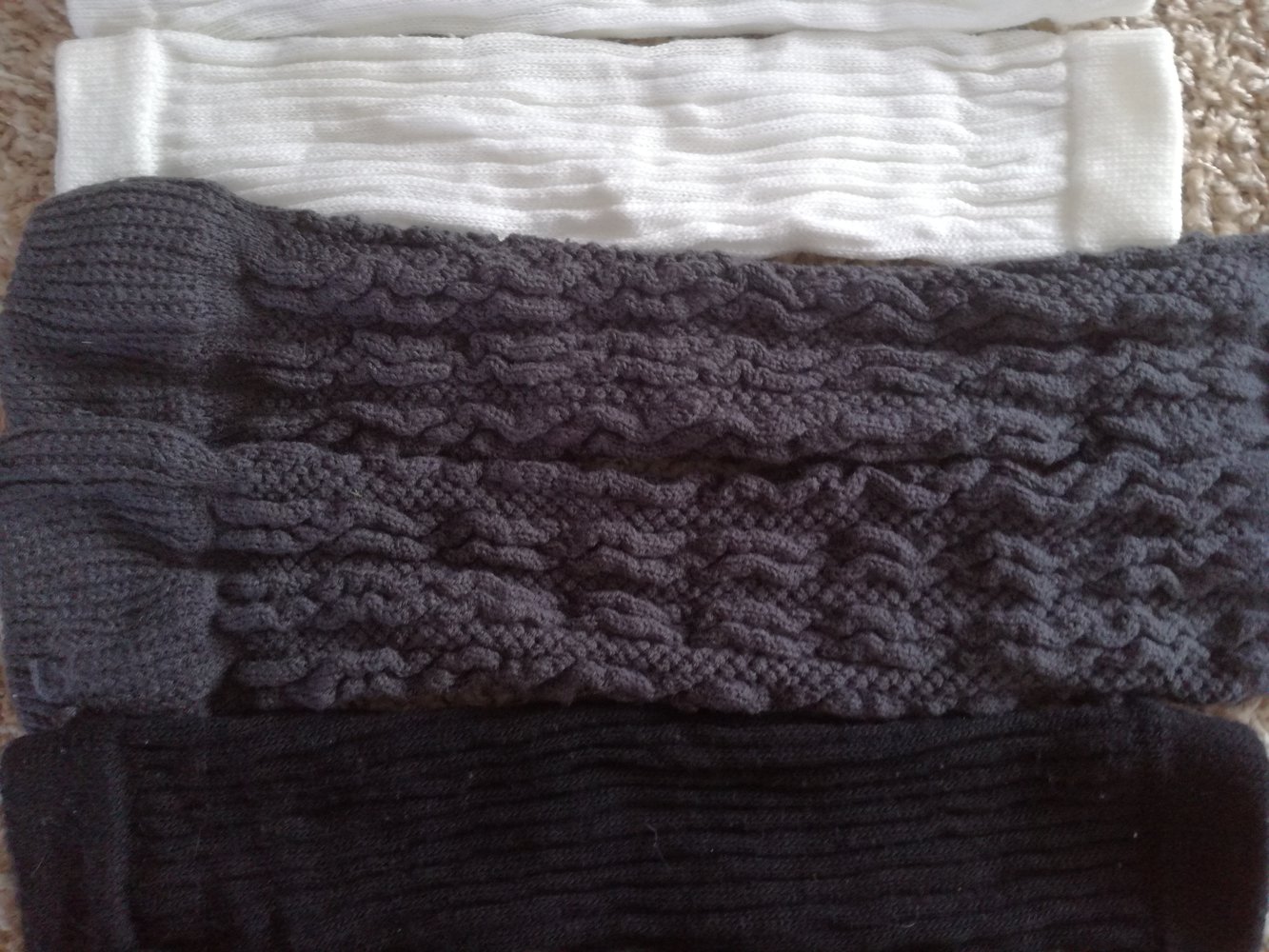Stulpen in weiß grau schwarz