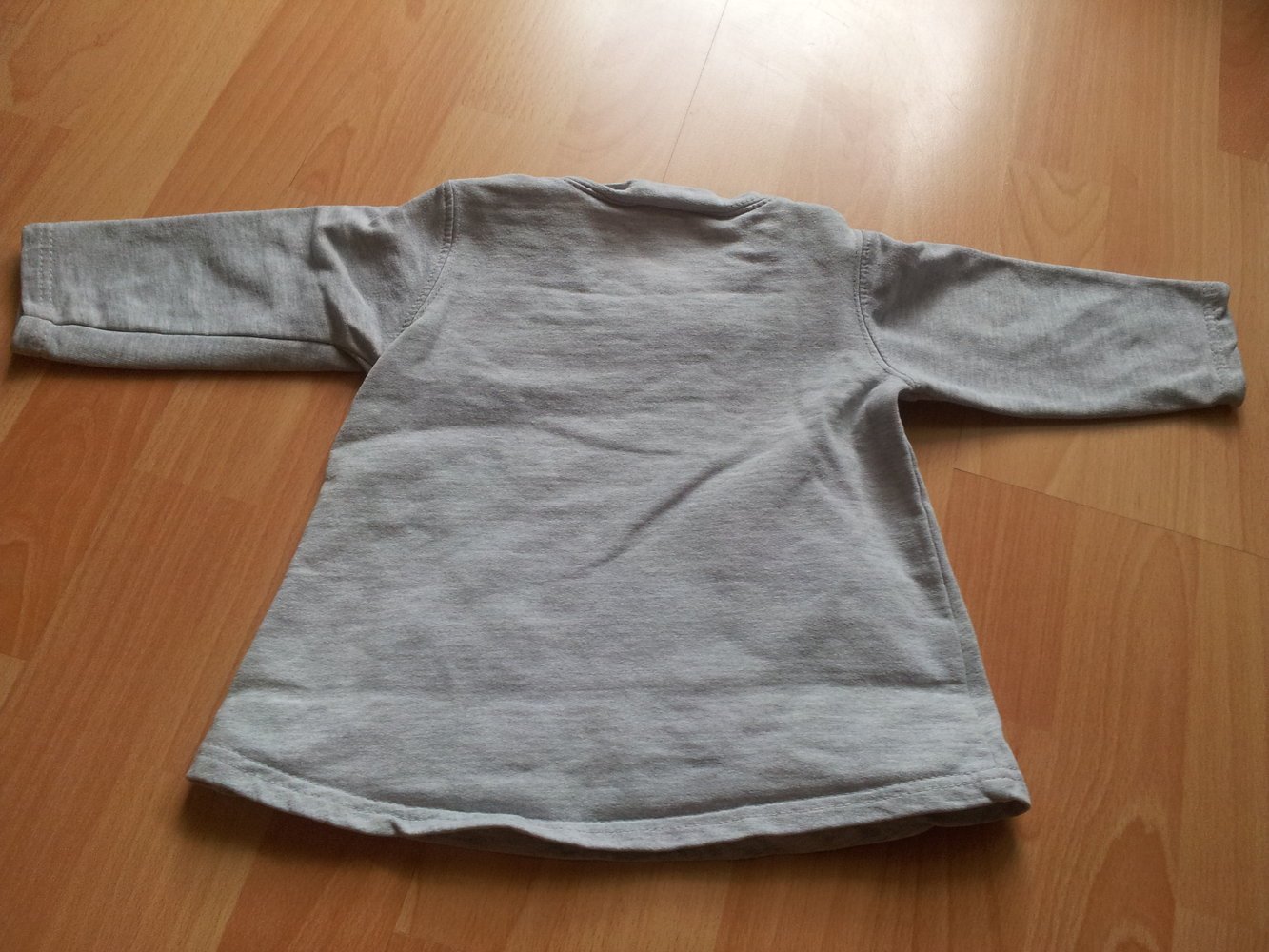 Pullover grau Herbstwald Bäume Gr. 86