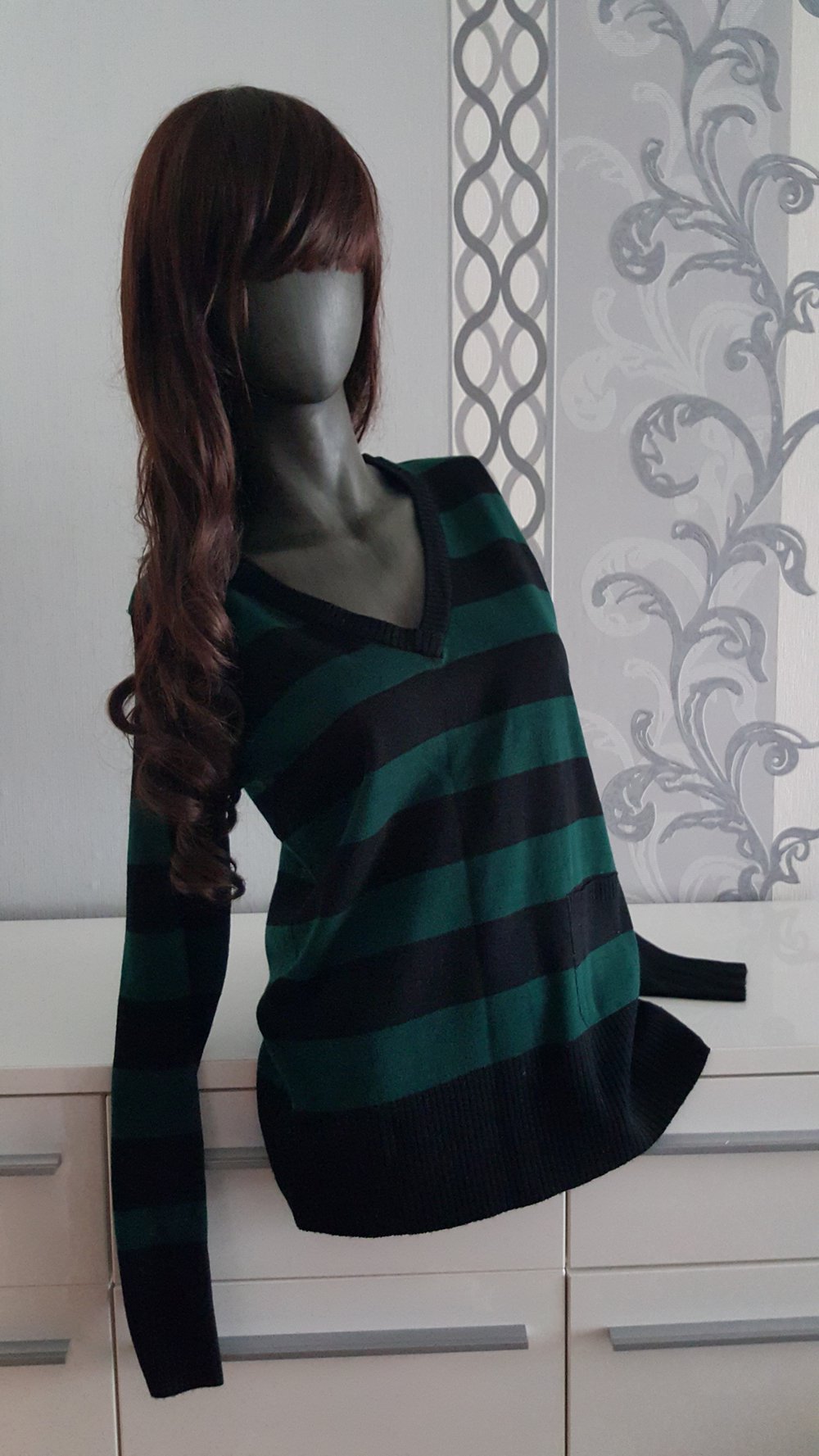 Grün schwarz gestreifter Pullover mit Tasche ausgez. XL auch L 40 42 Punk