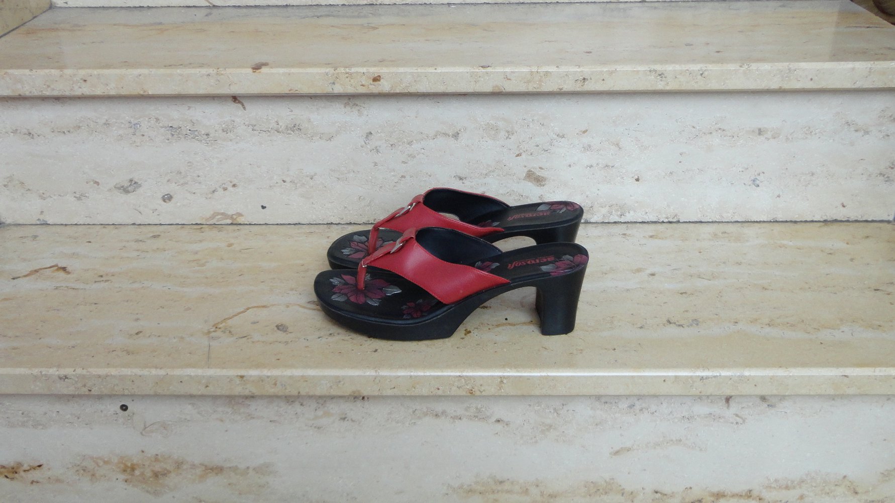 Sandalen Absatz Sommer rot schwarz