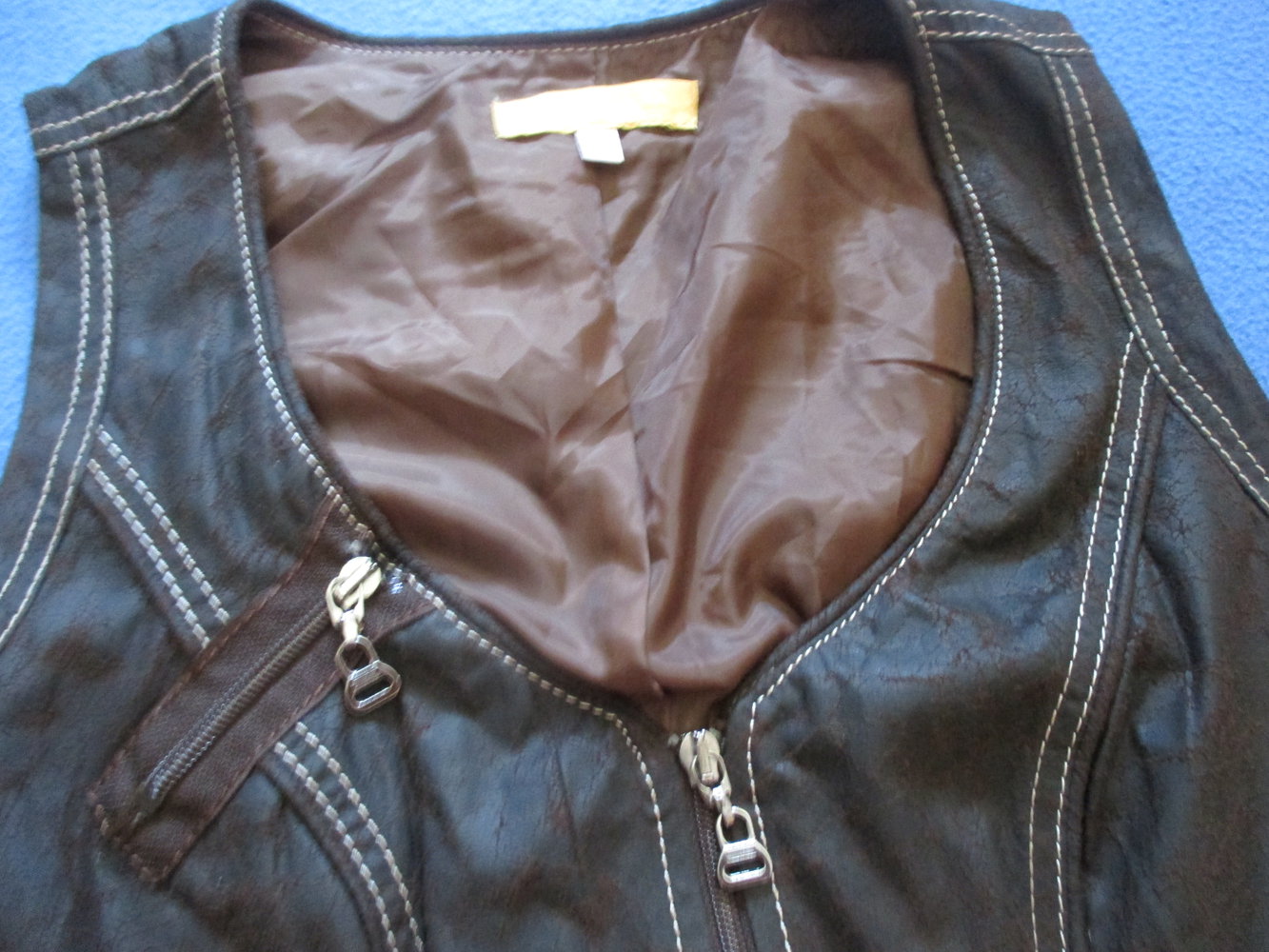 NEU * Stylisch * Ärmellose * Fake * Leder- Imitat * Kurz * Weste * Jacke 