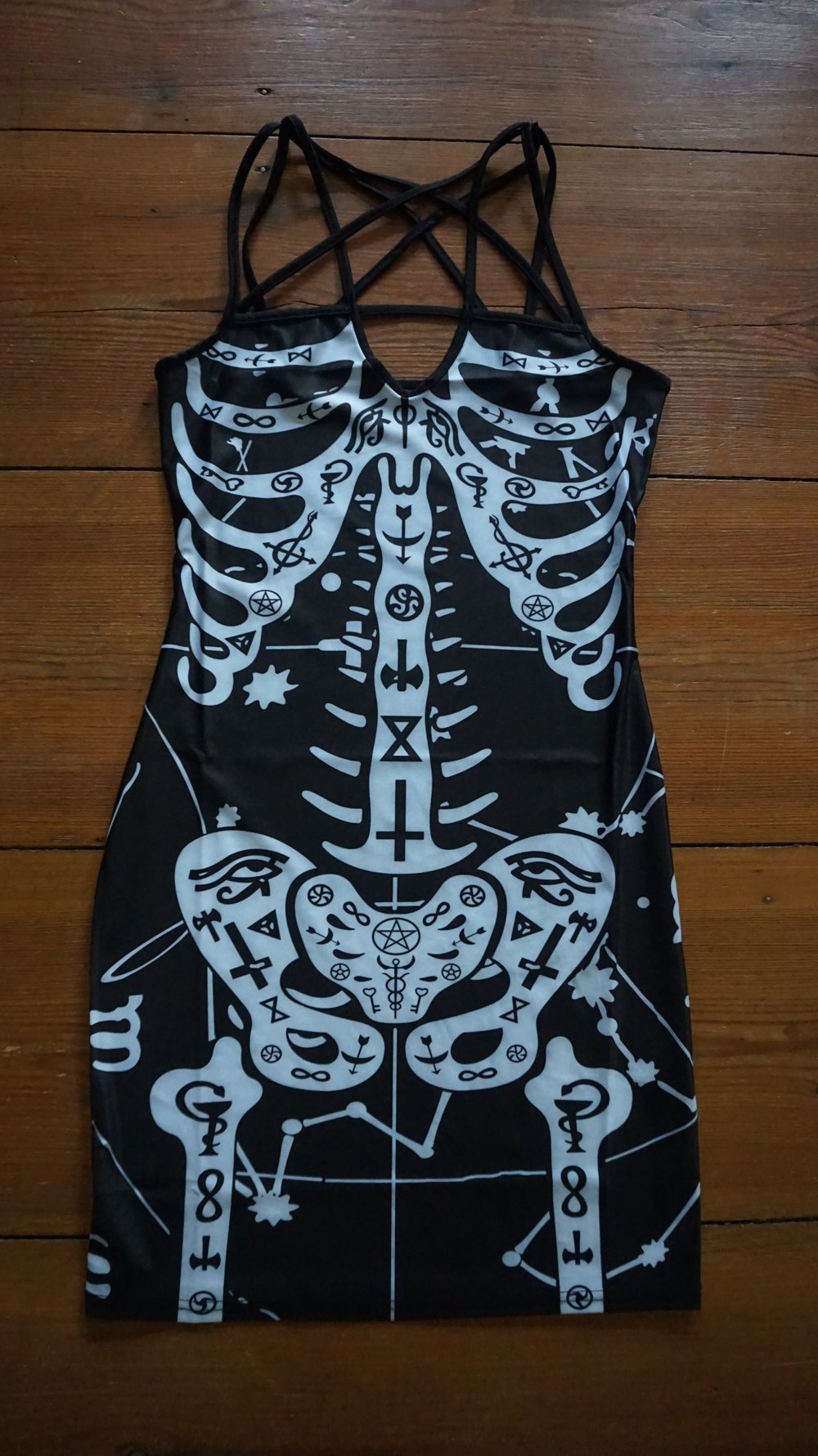 Gothic Dress Kleid Skelett Pentagramm - ungetragen!