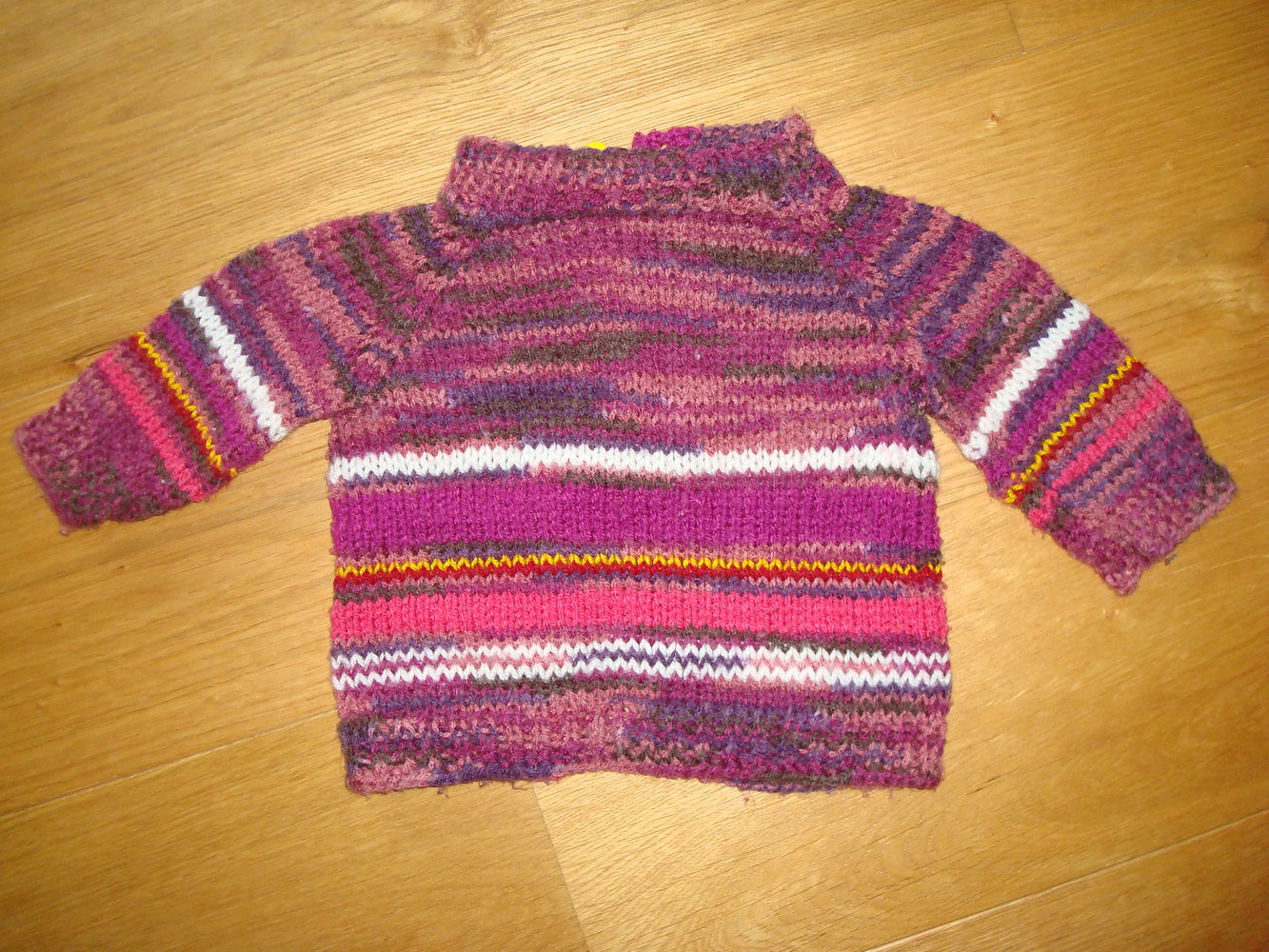 süße Strickjacke für kleine Mädchen, handmade Gr. 68