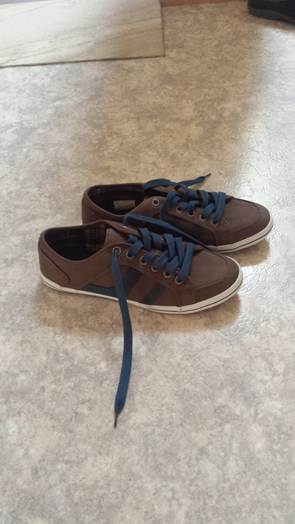 Schöne Sneakers von Graceland