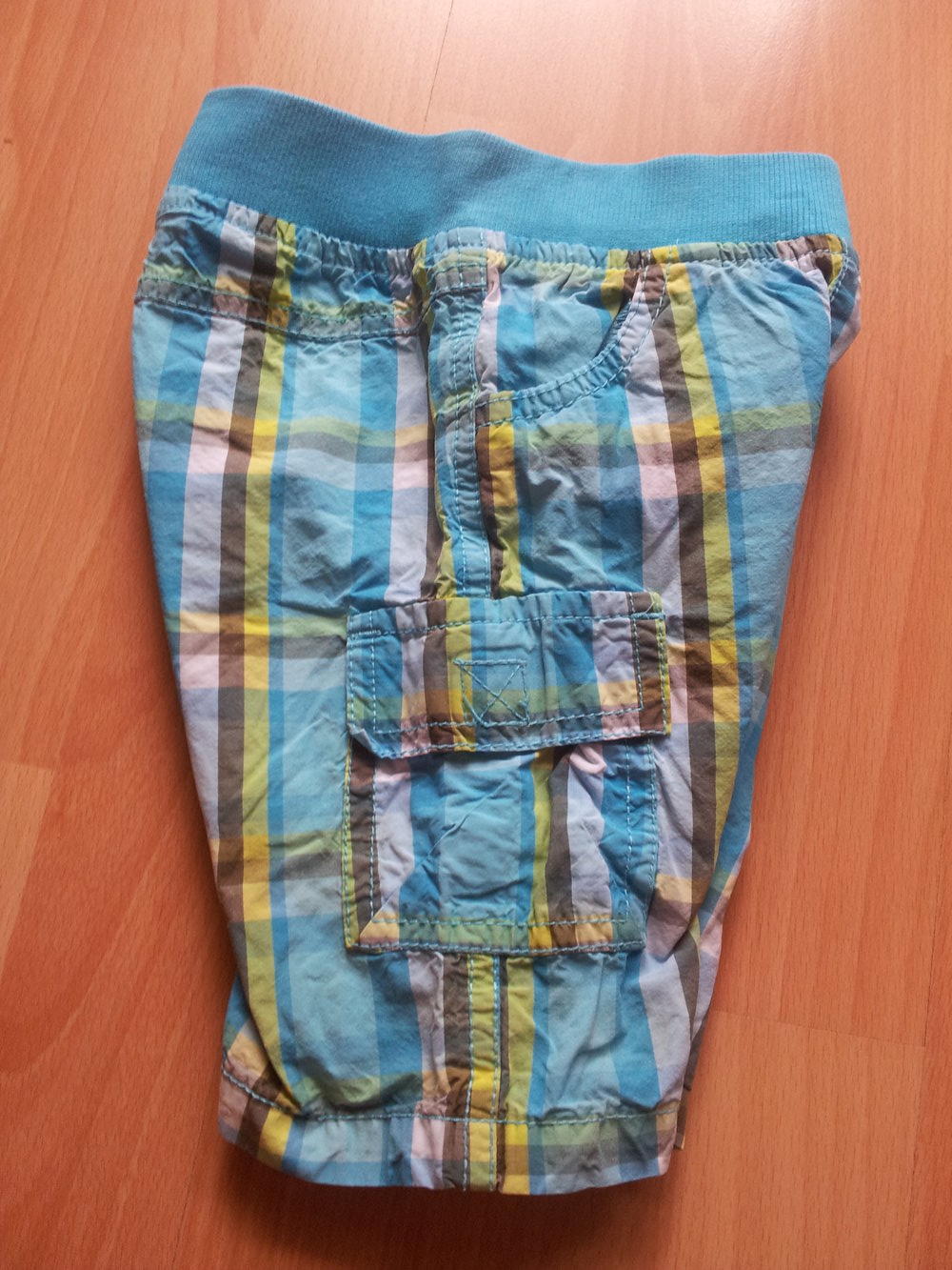 kurze Hose Shorts türkis grün weiß kariert Gr. 80