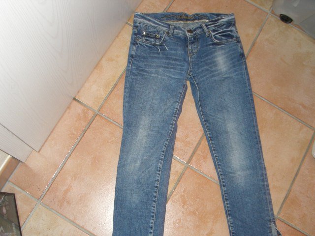 Amisu Jeans Gr. 27 ca. 34-36  dreiviertel