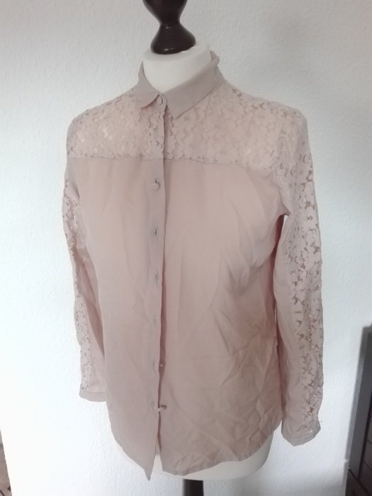 Rosa Bluse mit Spitze