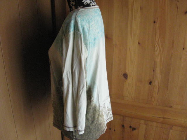 *** Mega Shirt mit Nieten ***