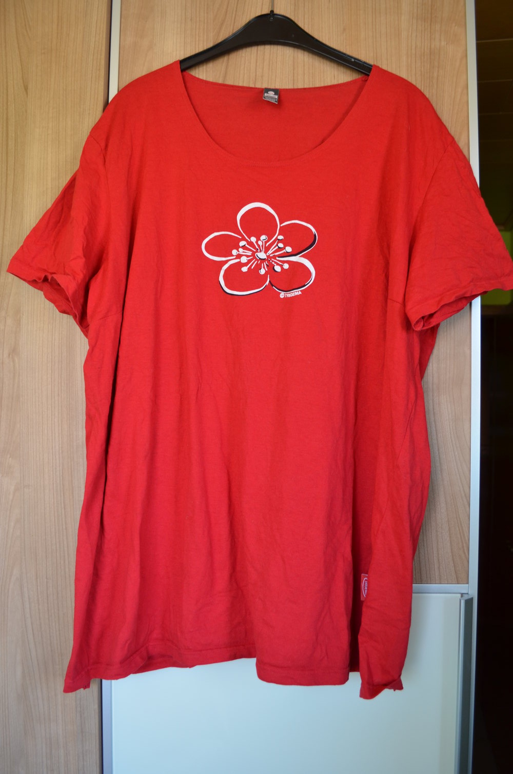 Rotes T-Shirt Trigema