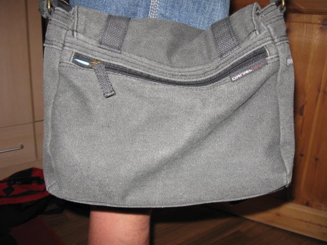 *** Klein ~ Süss ~ Schultertasche ***