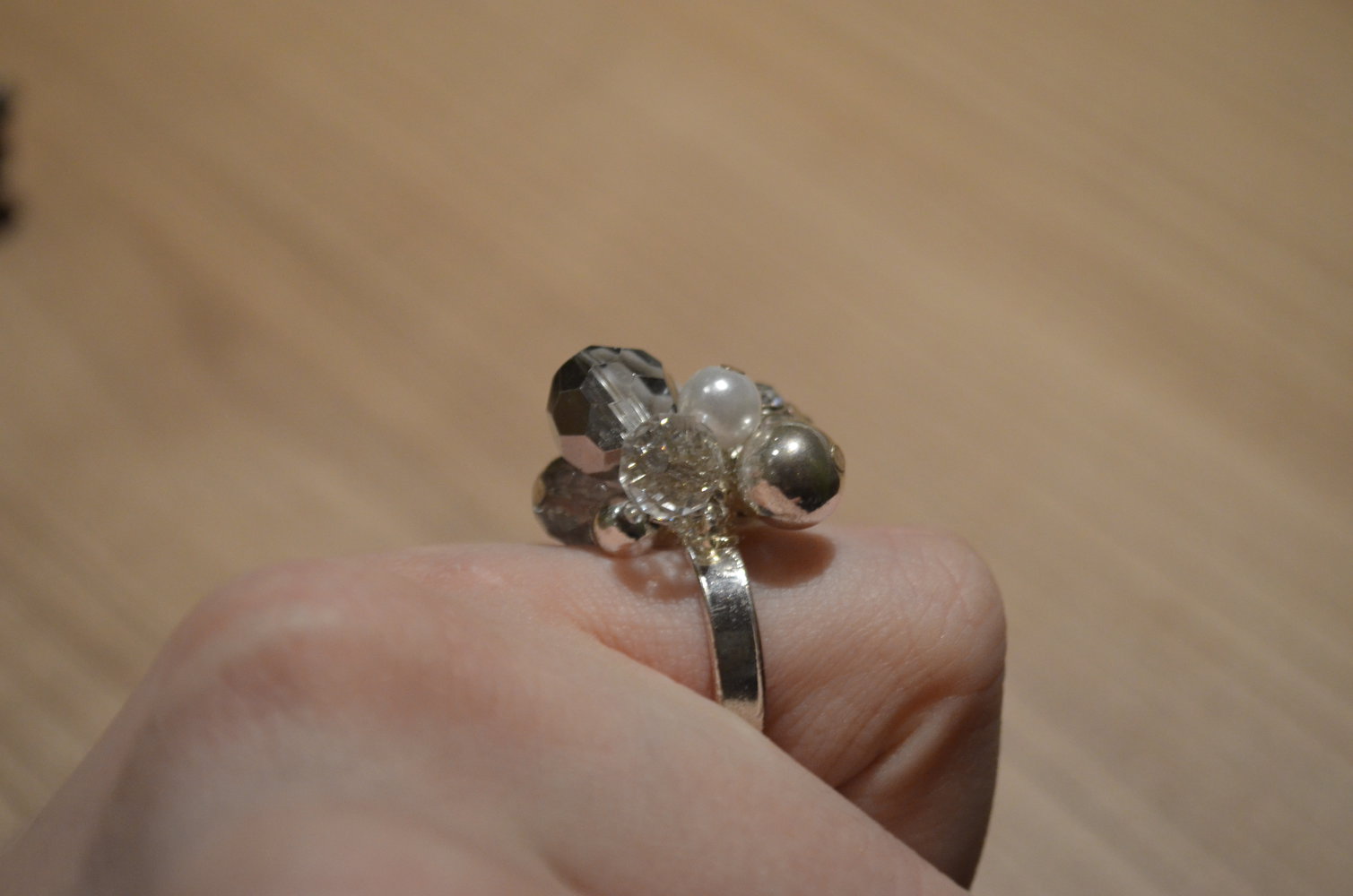 Ring mit Perlen 