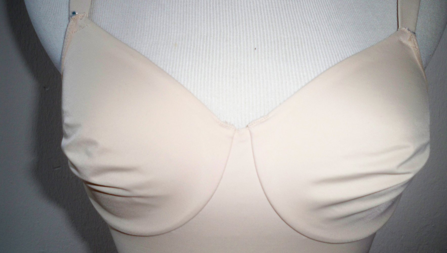 Figurformendes Unterkleidchen von Triumph ! 80 A !