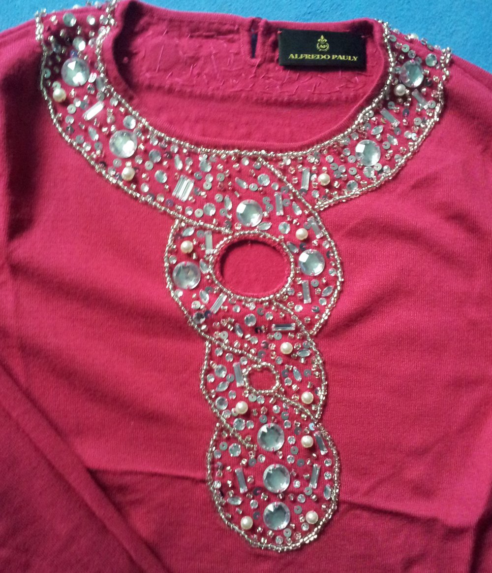 Toller Pullover Steinchchen Glitzer Perlen