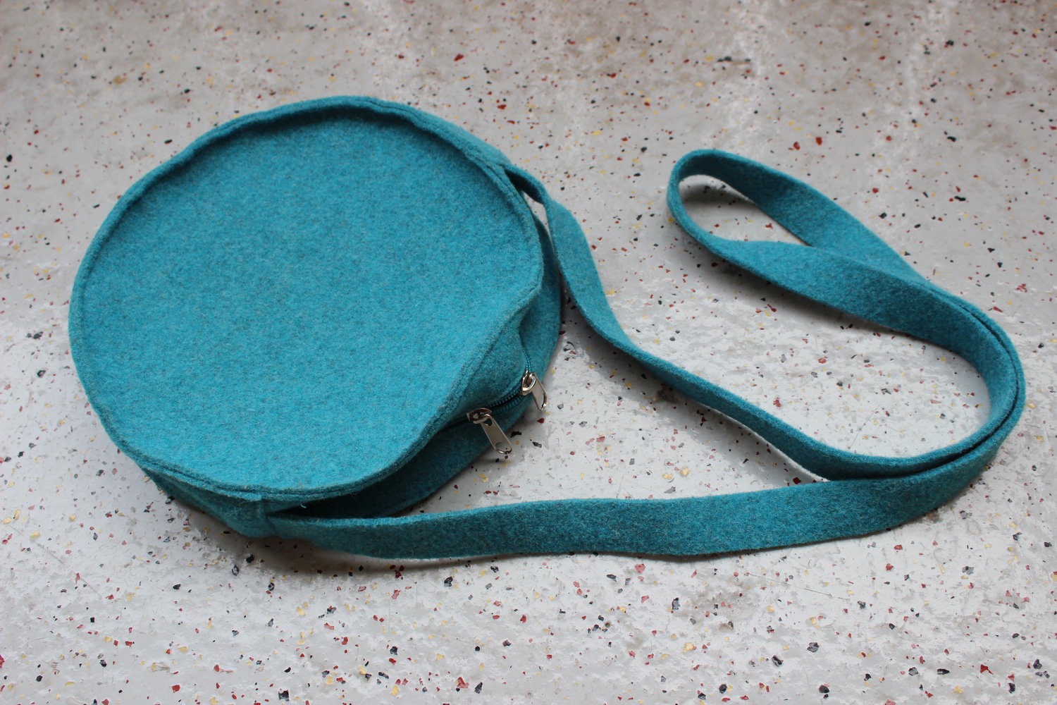 Neu! Filz-Tasche blau 24 cm