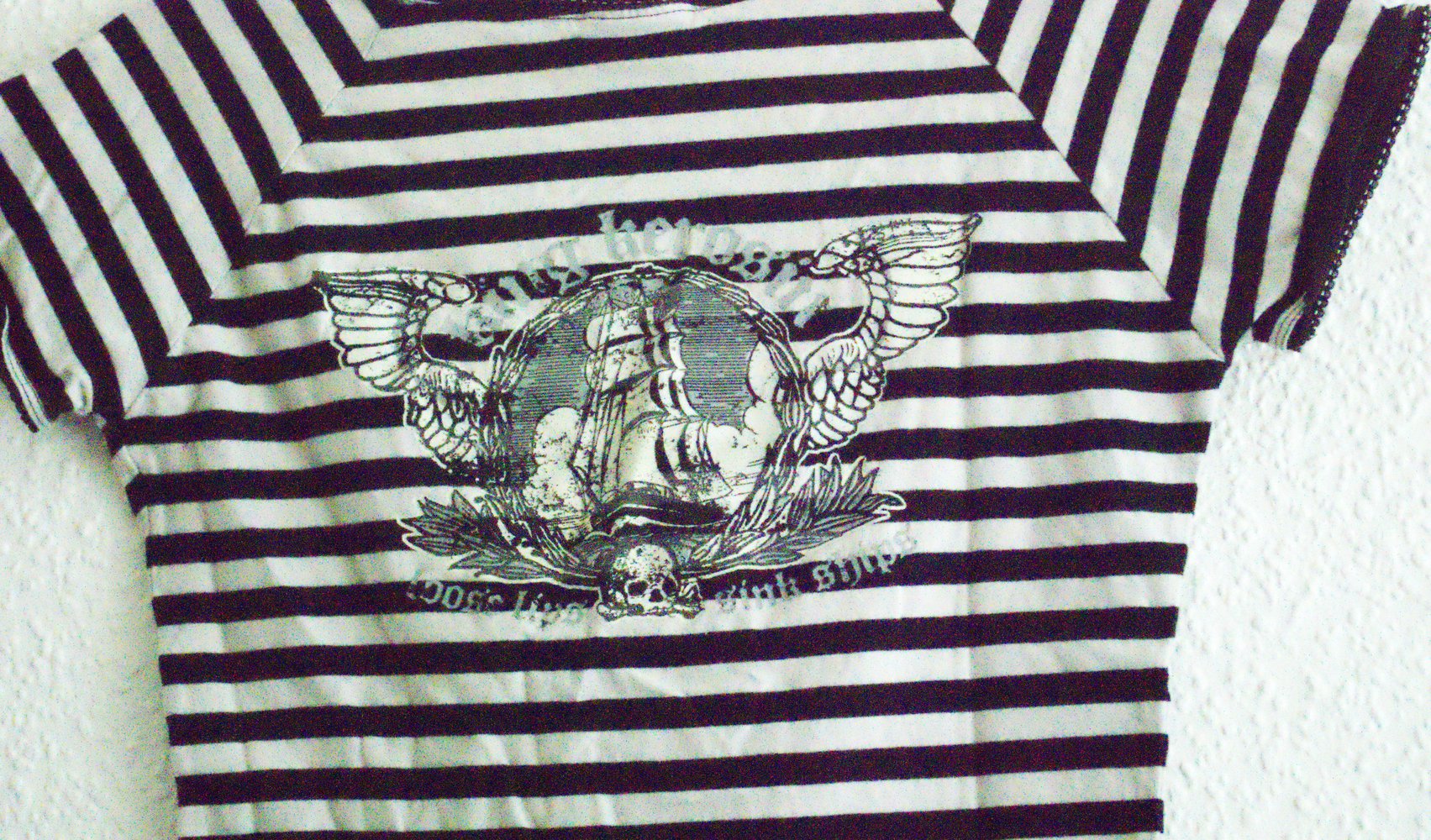 Schwarz-weiß gestreiftes King Kerosin Shirt Gr. S Rockabella zum Binden