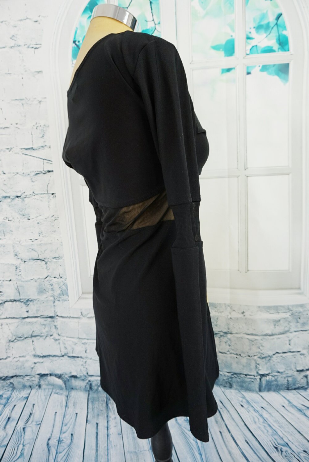 Undercover designer clothing bauchfrei