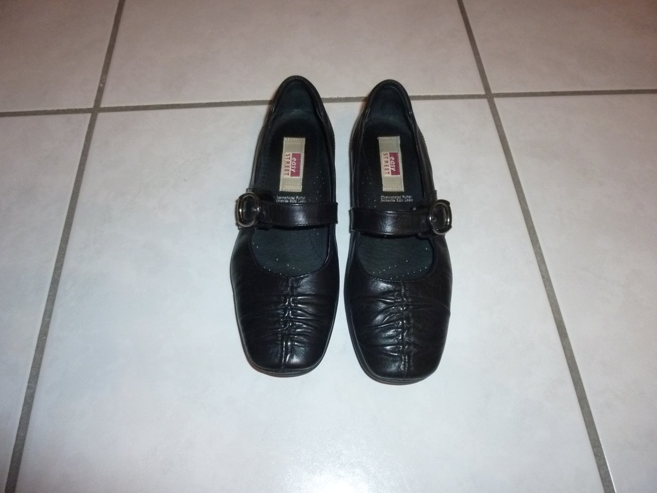 schwarze flache Spangenpumps Gr. 38