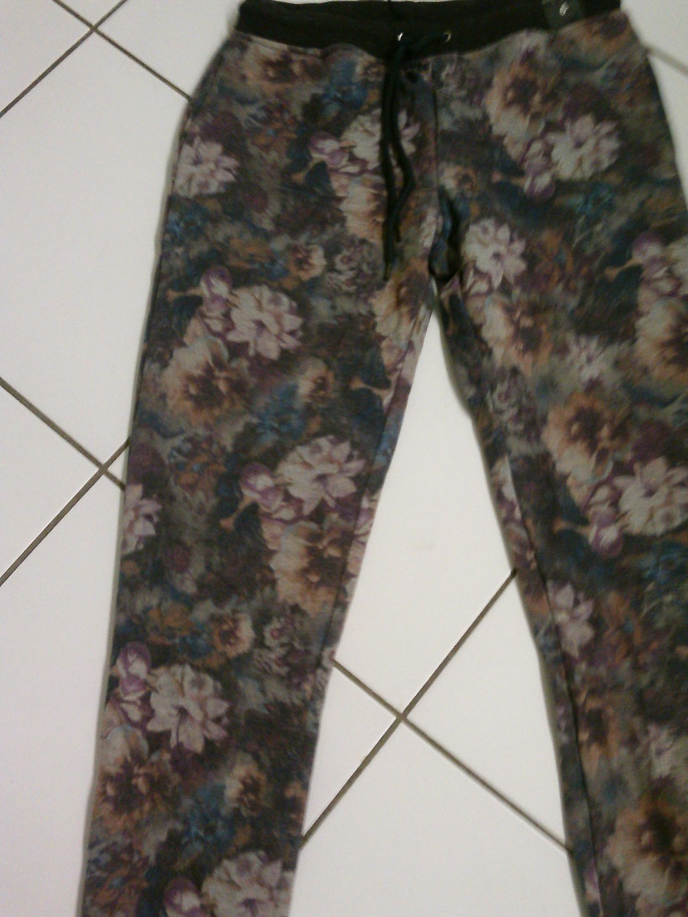 River Island geblümte Jogginghose