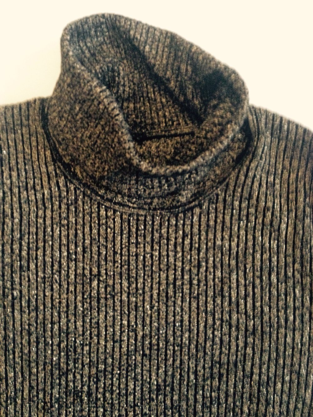 Toller Glitzer Rollkragenpullover Pulli 
