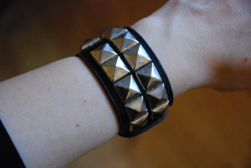 Nietenarmband #3