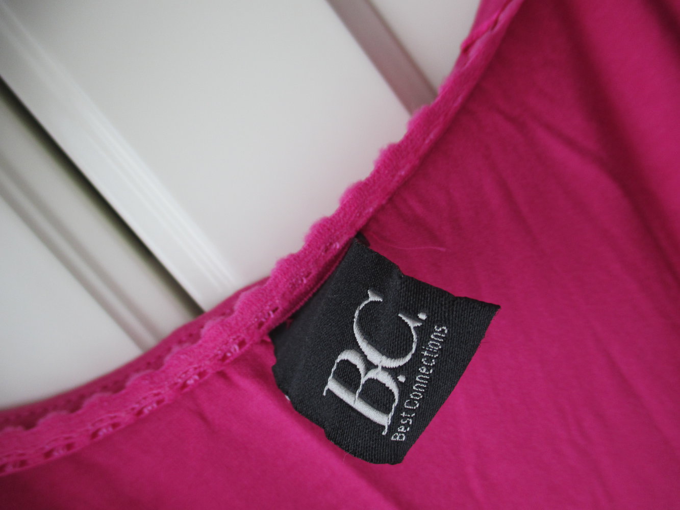 Pretty in Pink, Jerseykleid mit interessantem Ausschnitt, Gr. 38, neu