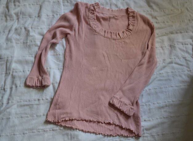 dünner Pulli mit Perlen
