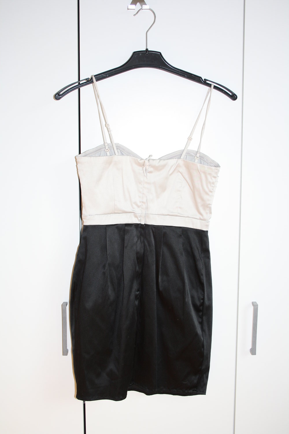 * Kleid H&M schwarz creme edel