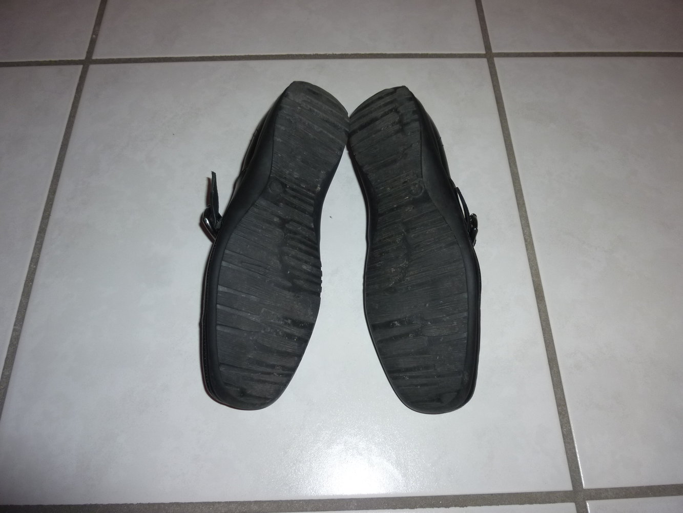 schwarze flache Spangenpumps Gr. 38