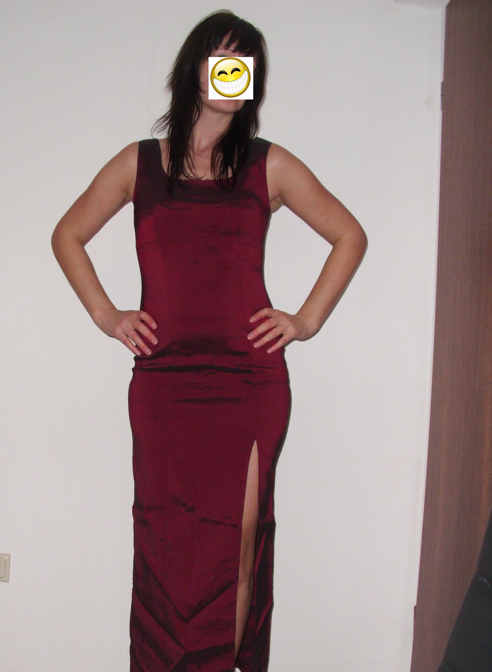 Festliches Kleid bordeaux rot glänzend