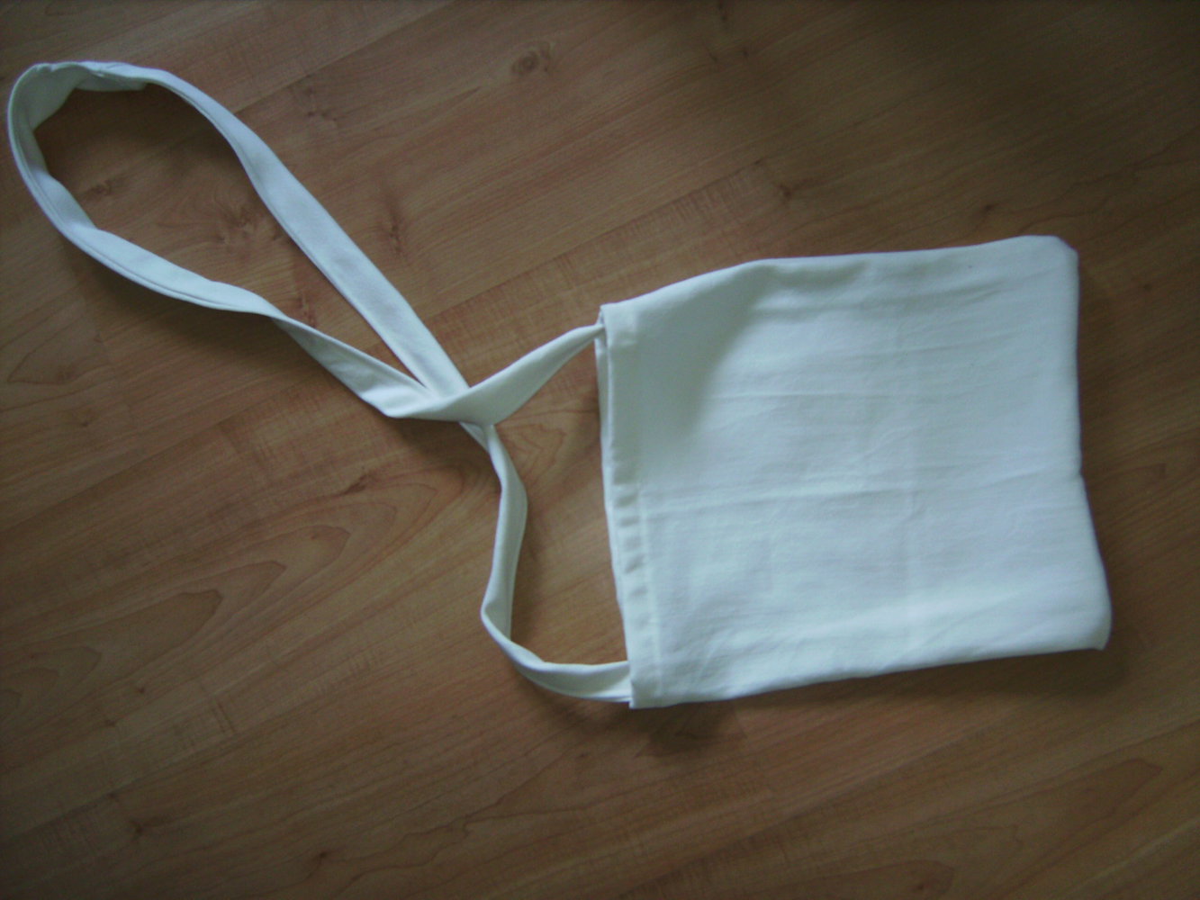 Unikat! Tasche, Beutel, Jeansbeutel weiss mit Accesessoire, DIY, Selfmade Summertime #Festival #Umhängetasche Bohemian, Einzelstück 
