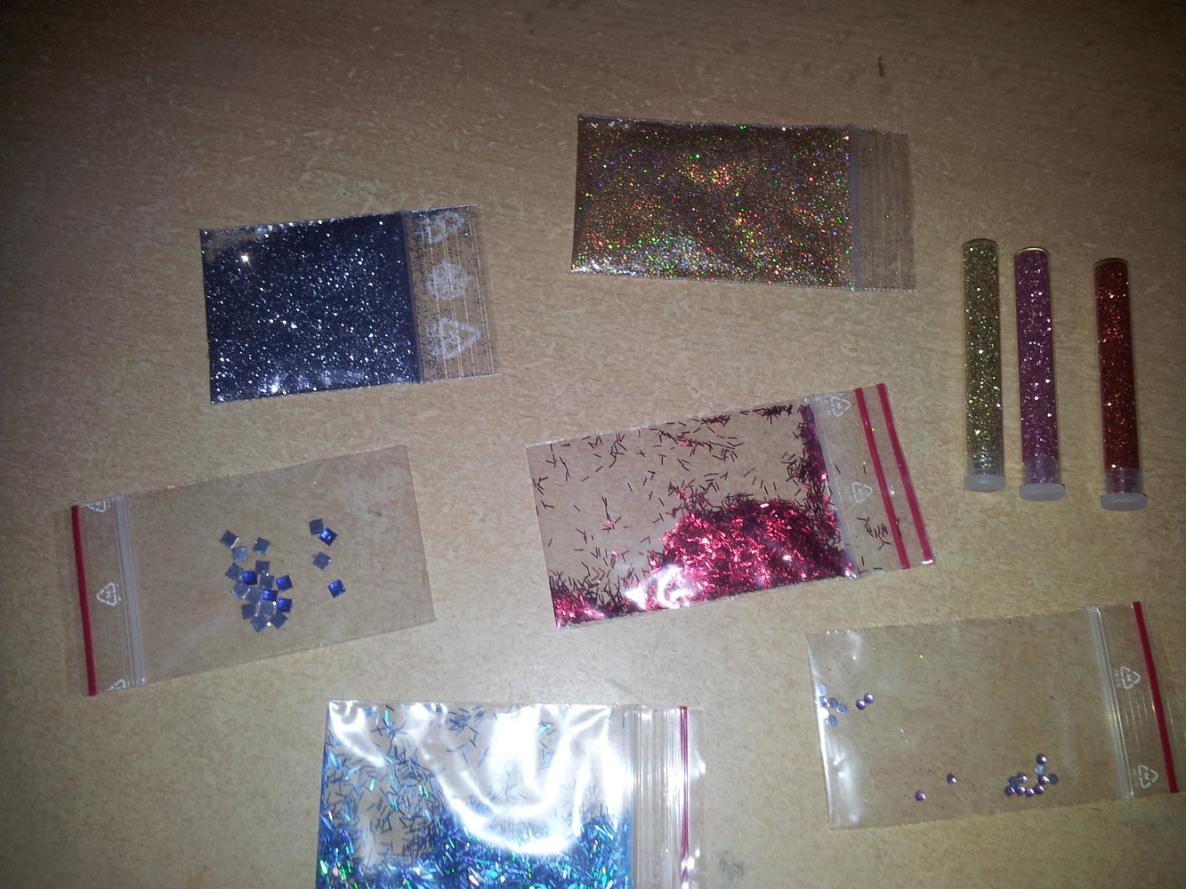 Nailart, Nageldesign, Steine, Glitzer, etc