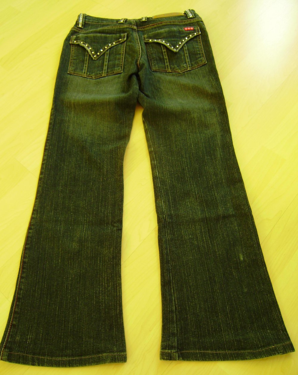 Jeans mit Strasssteinchen von GRO Jeans Gr. 29 stretchig