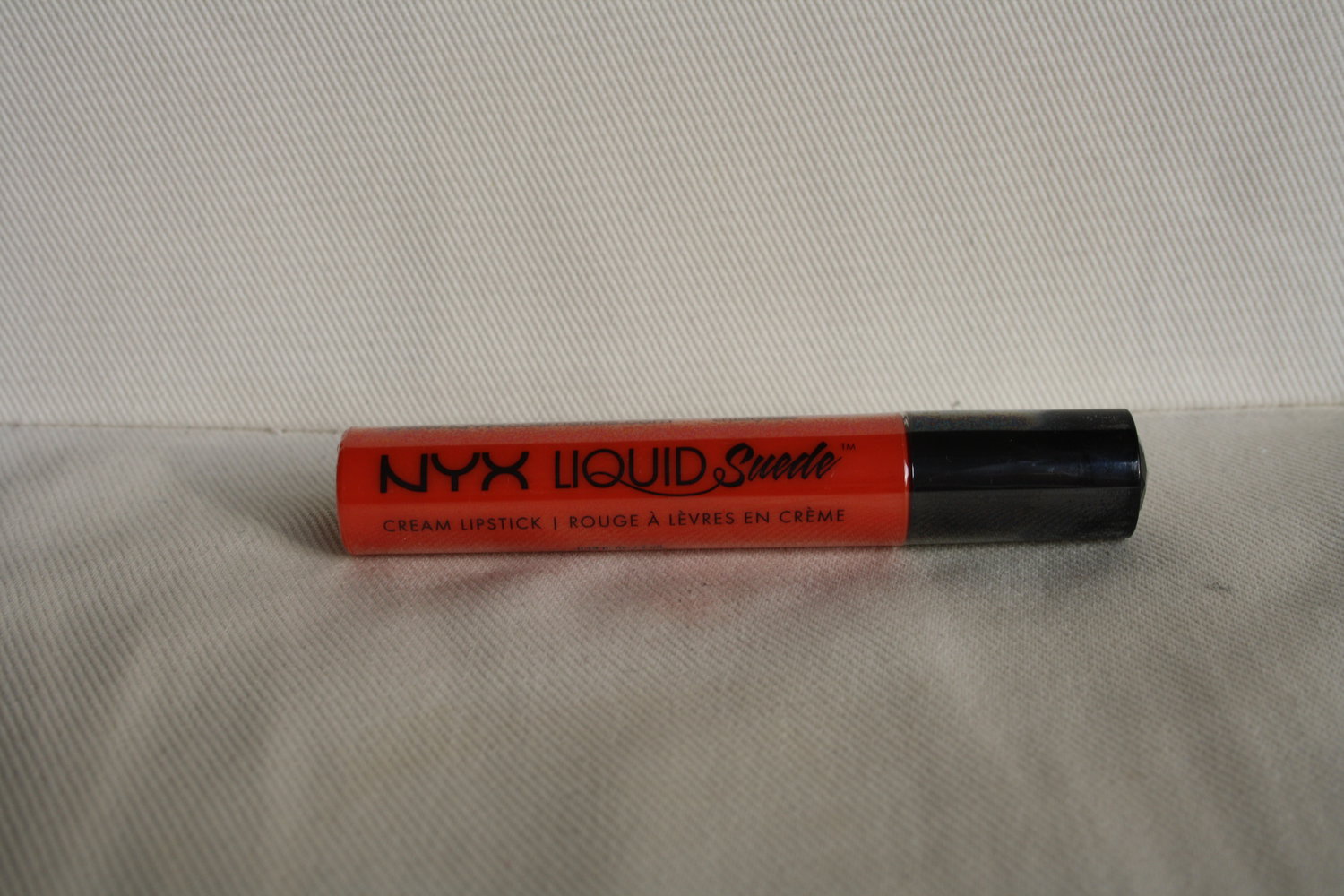 * NYX Liquid Suede Cream Lipstick 05 Orange County