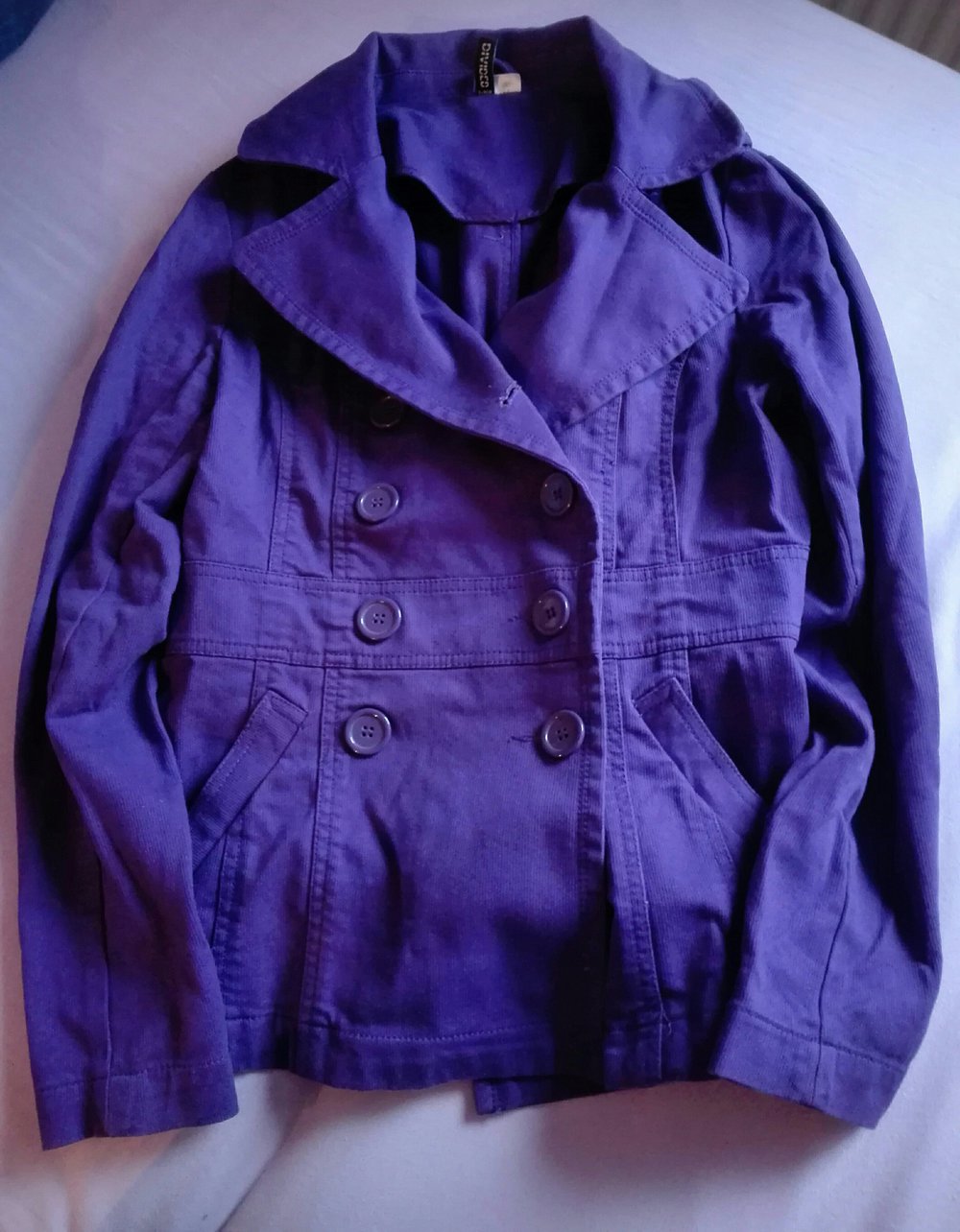 lila Jacke von H&M