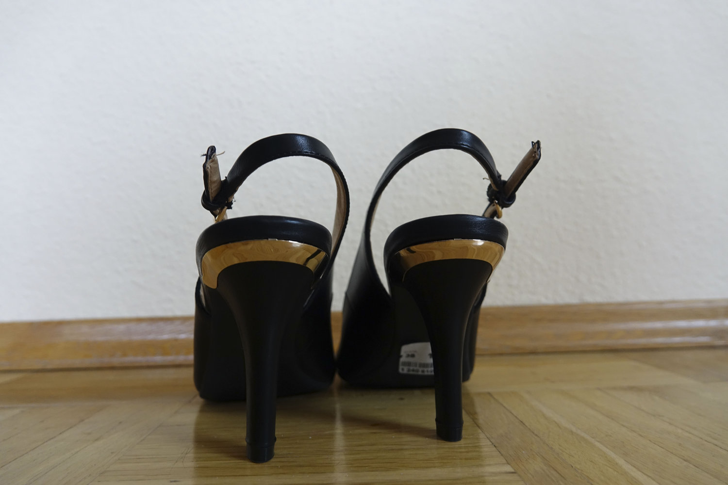 Stylische offene Pumps NEU / High Heels