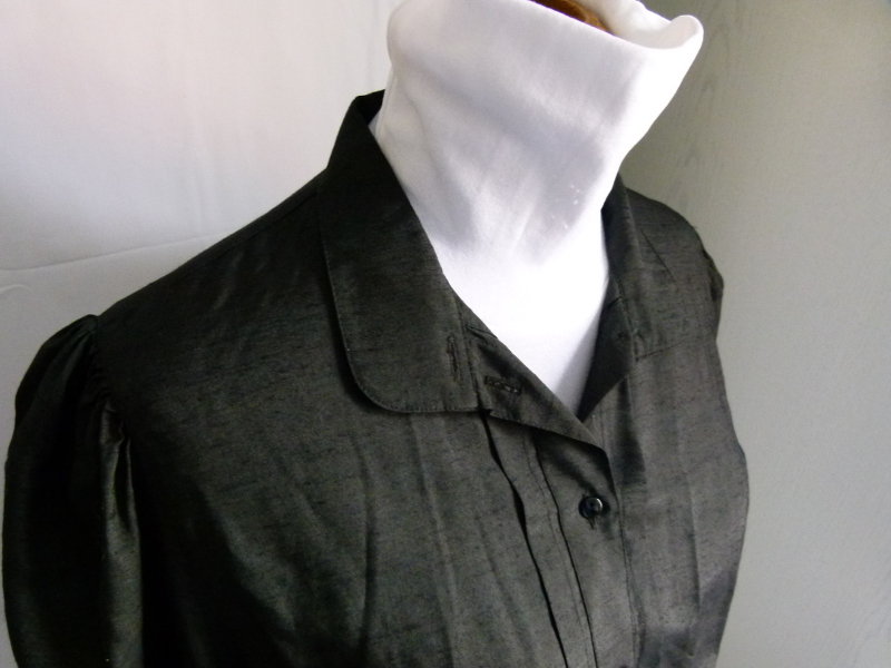 Vintage Bluse mit Biesen, schwarz, Gothic Edel Mori 70s Boho  Festlich